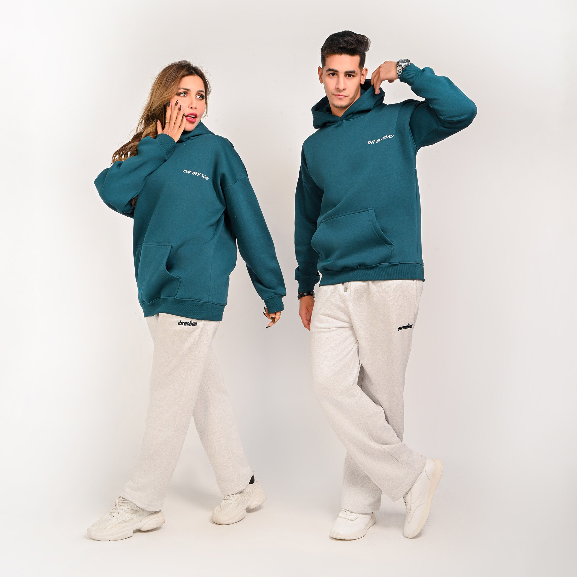 On my way- unisex dark teal hoodie - صورة إضافية